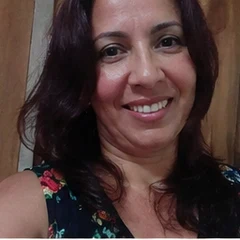 Fernanda R.